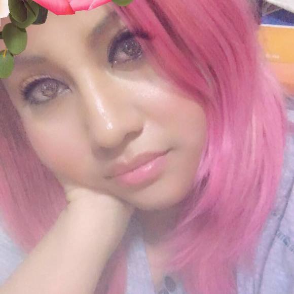 Meet your Posher, Leala - Picture 1 of 1